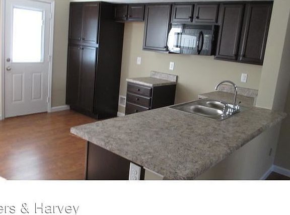 3rd image of 2260 McCormick Ln APT C