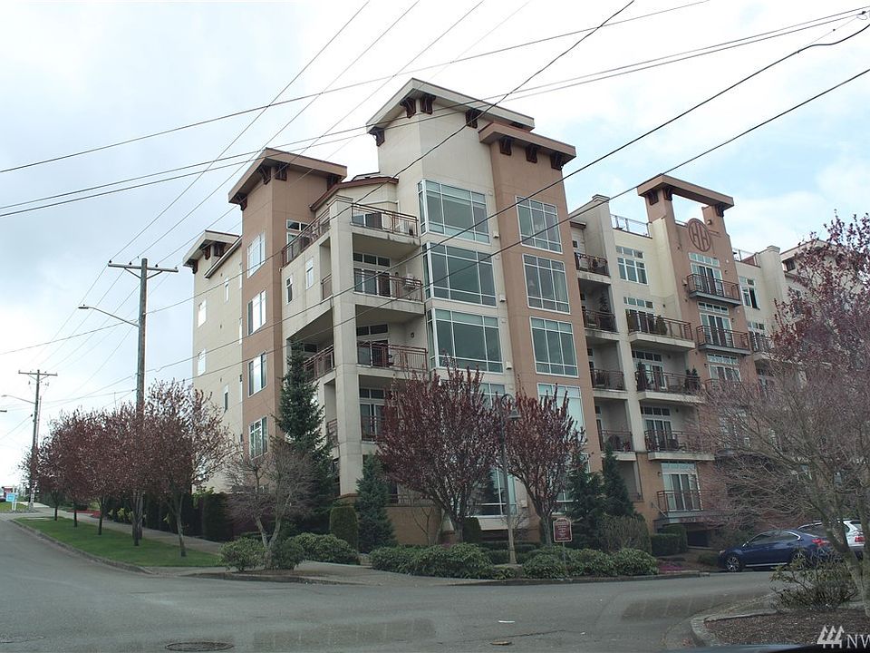 1st image of 320 32nd St #110