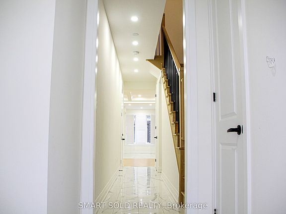 5th image of 14 Boiton St