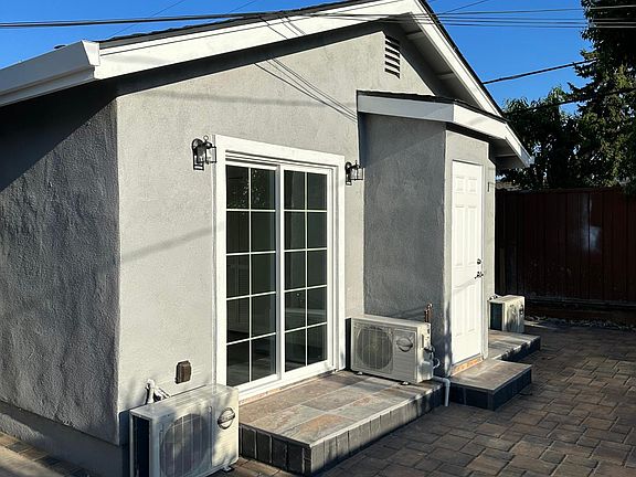 5th image of 732 Vonna Ct #2