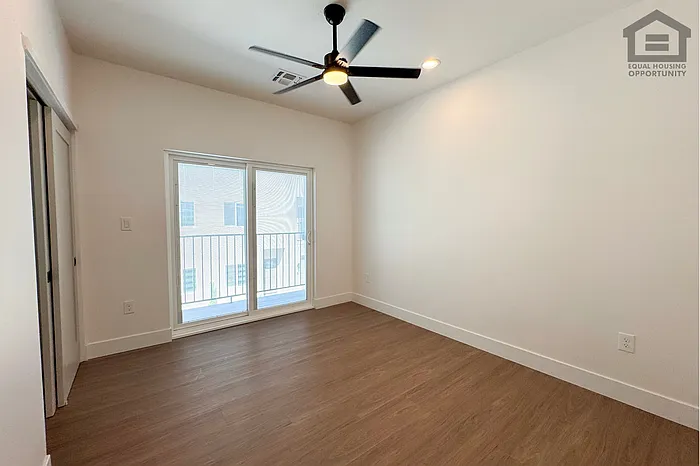 185 Sugarloaf St #1 — Photo 20
