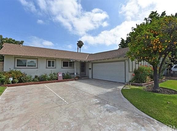 2nd image of 2723 W Camden Pl