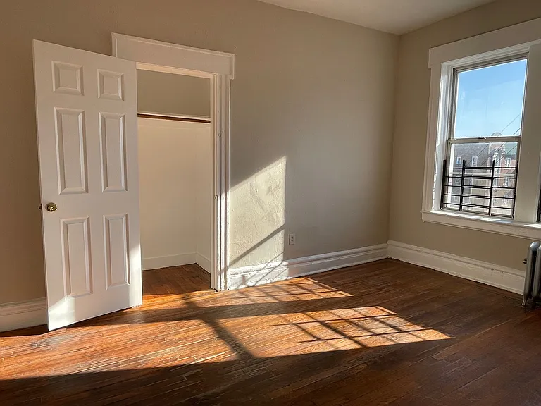 23 Harvard St #12 — Photo 7
