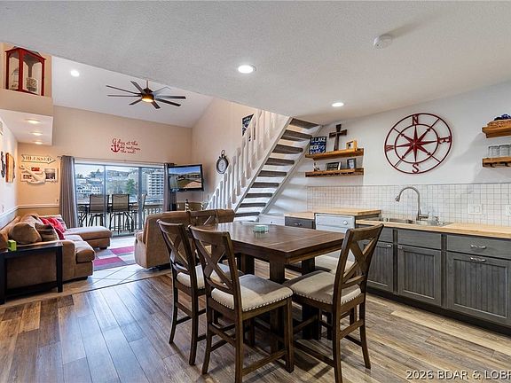 3rd image of 6570 Pelican Dr Unit 314