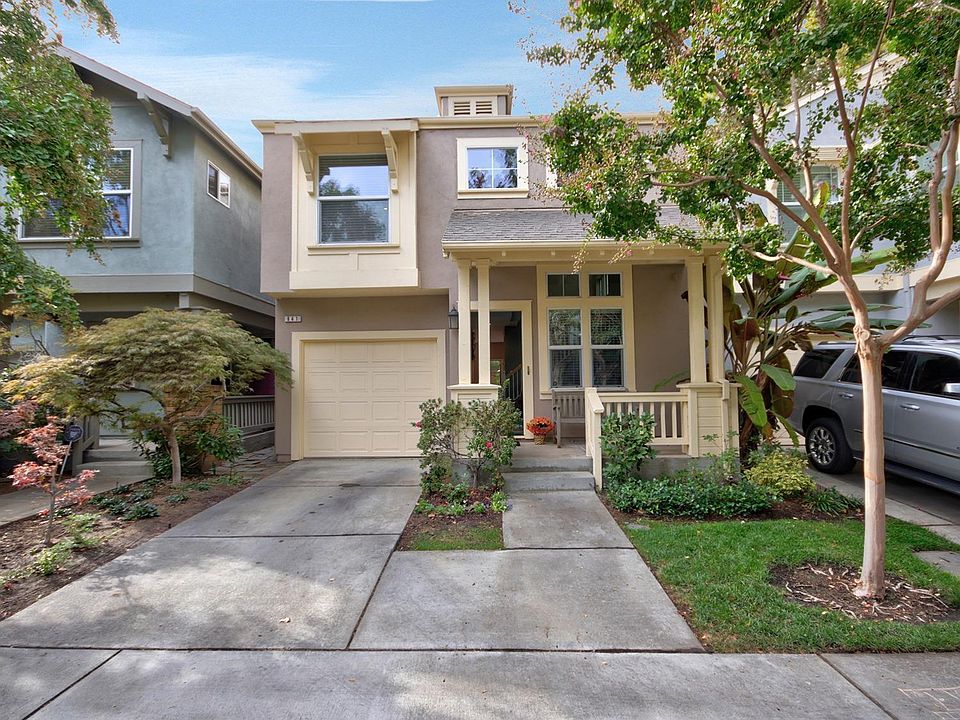 Freestanding house with no common walls with your neighbors.