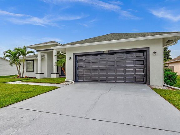 2nd image of 956 SW Gwendolyn Terrace
