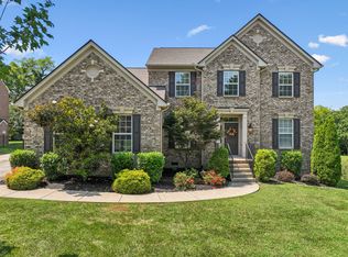 1053 Avery Trace Cir, Hendersonville, TN 37075