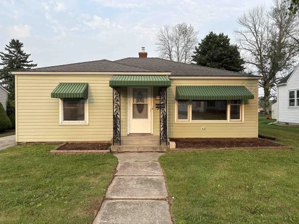 1413 North 6th STREET, Manitowoc, WI 54220
