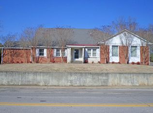 901 Jackson Ave S, Russellville, AL 35653