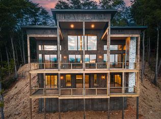 817 Griffith Pkwy, Blue Ridge, GA 30513