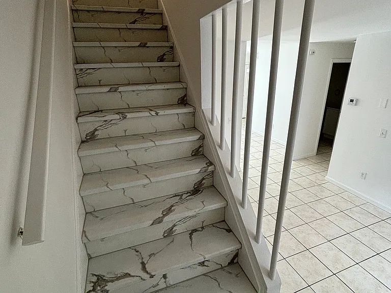 235 Keen St #1R — Photo 7