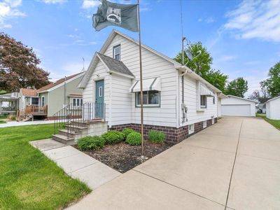 245 Broadway St N, Alden, MN, 56009