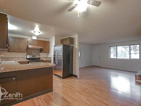 5th image of 4007 NE 133rd Ave