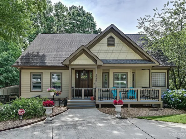 2945 McKee Rd, Charlotte, NC 28270