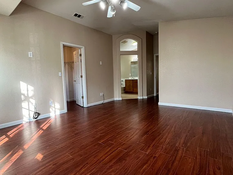 8193 Shay Cir — Photo 10