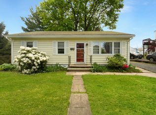 87 Charles St, Stamford, CT 06902