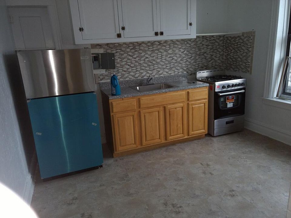 1st image of 9075 179th St APT 4B