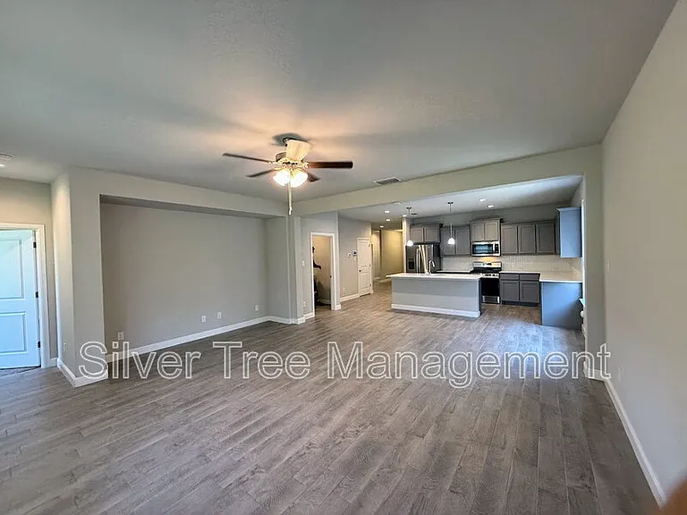 10921 Rockchapel Dr — Photo 5
