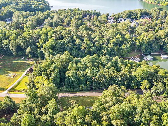 4th image of 224 Mary Saphire Rd