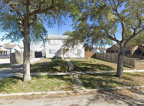 854 Oak Park Ave Photo 1