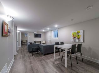 107 Hilliard Ave #B, Ottawa, ON K2E 6C5