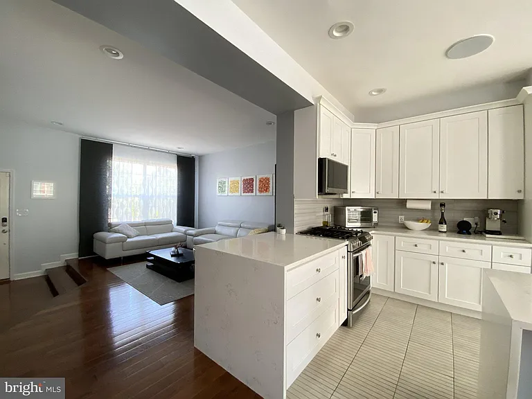 6395 Saint Timothys Ln — Photo 3