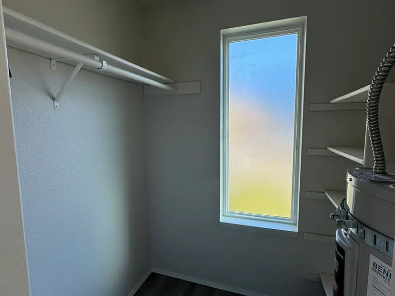 walk-in closet