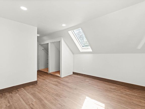 4th image of 11 W College St Unit 6