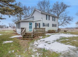 9345 Vernon Rd, Bancroft, MI 48414