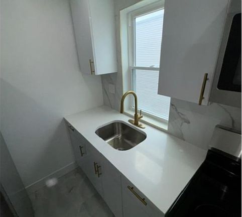 2nd image of 1103 N 41st St APT 3