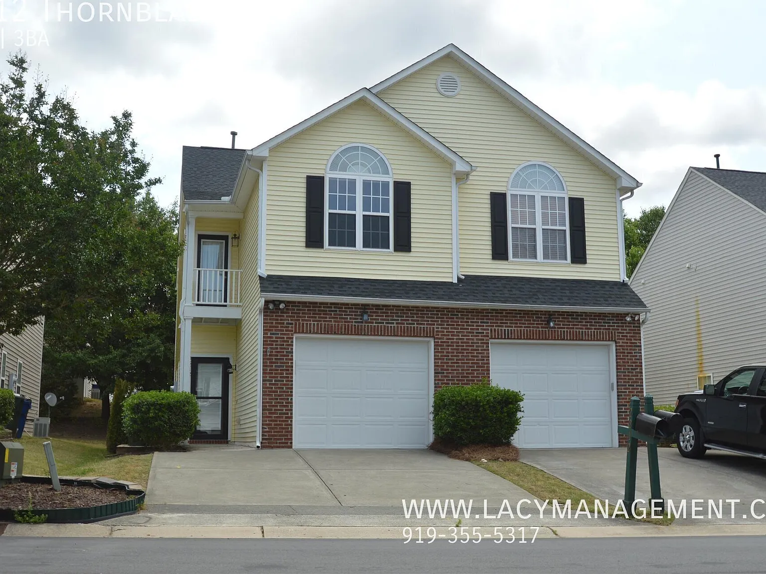 3 bed, 2.5 bath, 1449 sqft, $1,745 — Photo 1
