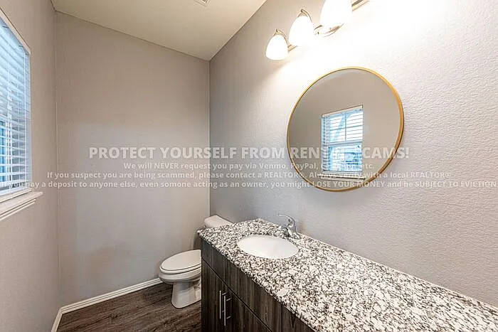 1374 N Corsica Dr — Photo 5