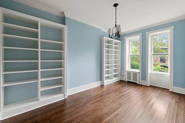 Rented by Douglas Elliman | media 33