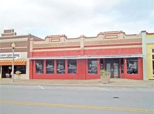 123 S Mechanic St, El Campo, TX 77437