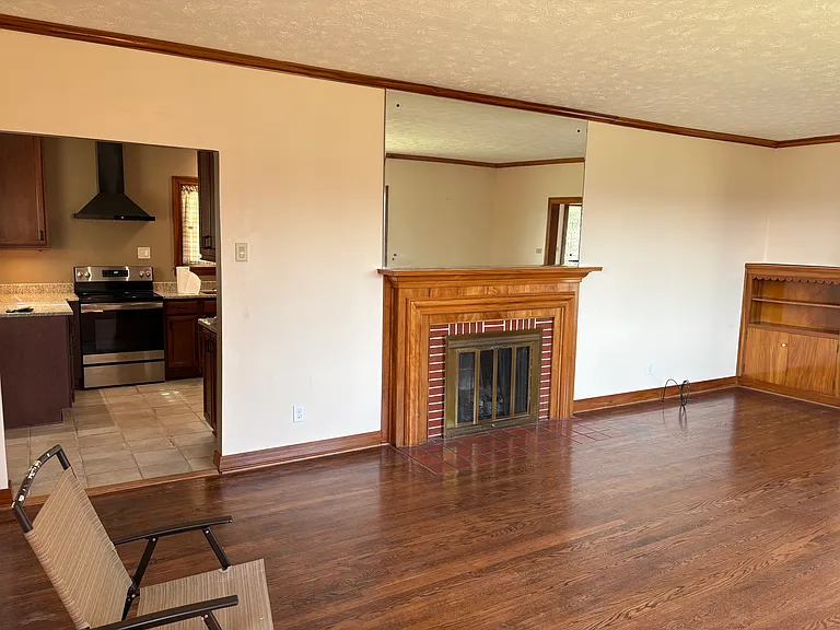 6003 N Broadway St — Photo 19