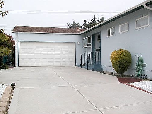 2-Car Garage w/ Lots of Parking