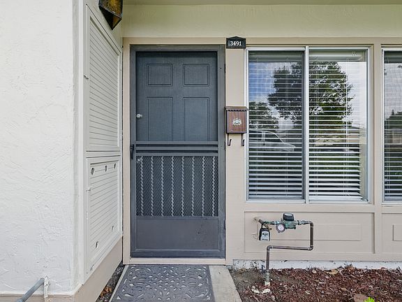 2nd image of 3491 Princess Margaret Ct