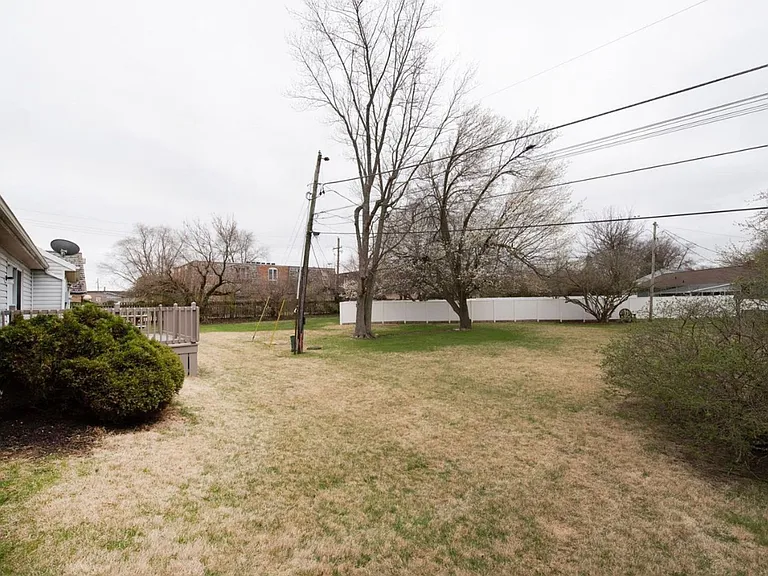 2611 Manchester St — Photo 22