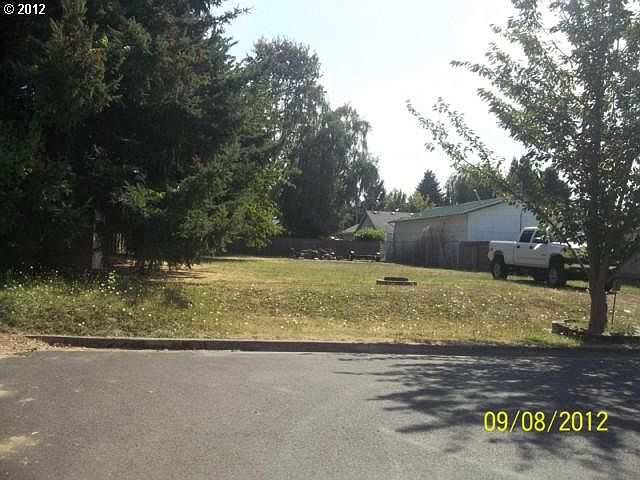 1st image of Carolyn Dr