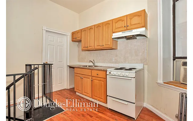 Rented by Douglas Elliman | media 34