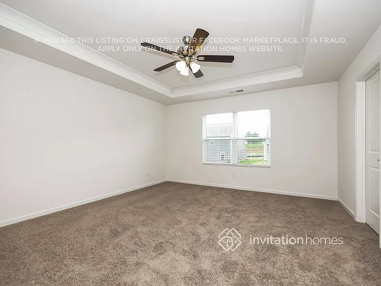 3810 Lantern Ln — Photo 10