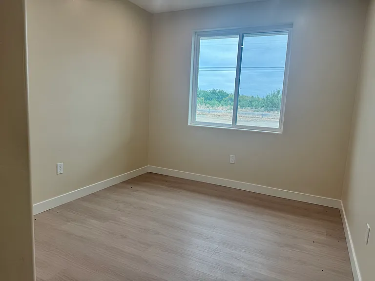 800 Las Animas Ave — Photo 8