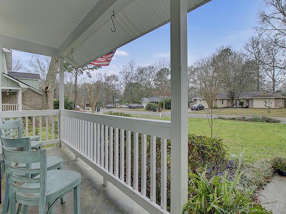 3rd image of 112 Boone Dr