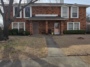 702 Westover Dr, Lancaster, TX