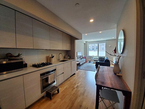 3rd image of 1511 Bedford Ave #4P