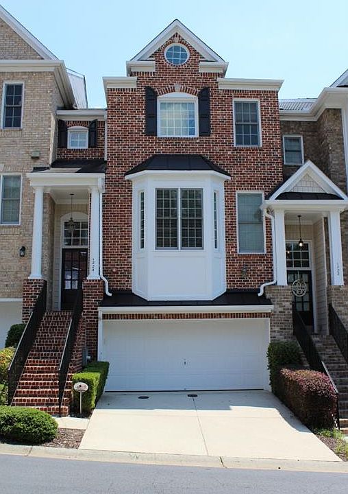 1st image of 1224 Creekside Pl SE #1224