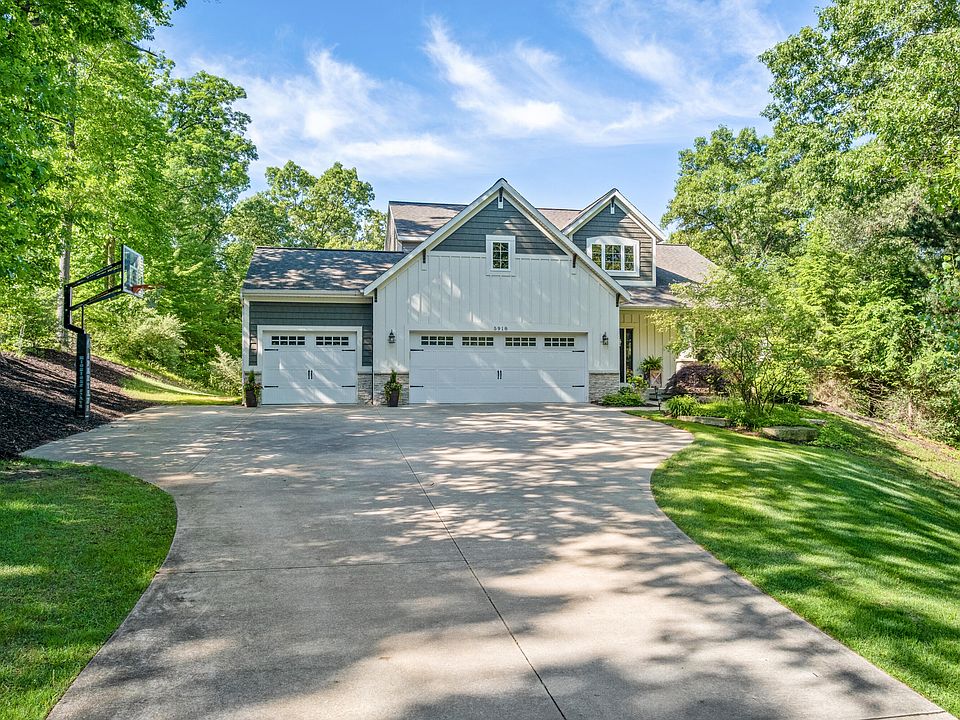 1st image of 5918 Stout Creek Ct NE