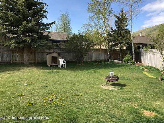 3rd image of 2055 Corner Creek Ln