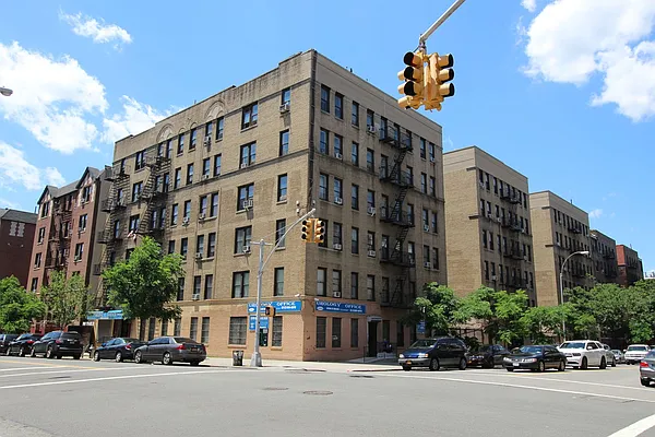 Rented by Julianna Realty Corp | media 6