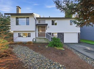 954 Lincoln Ave, Pt Coquitlam, BC V3B 5L3